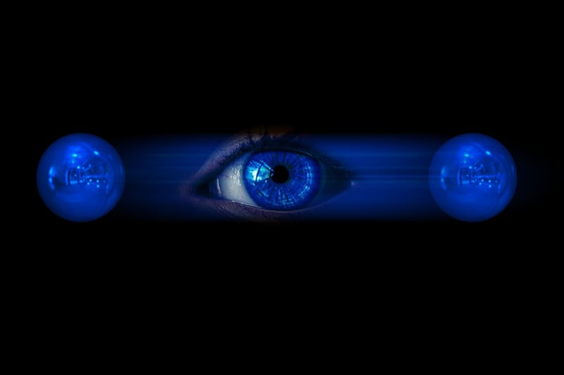 Quantum Entanglement Communicator